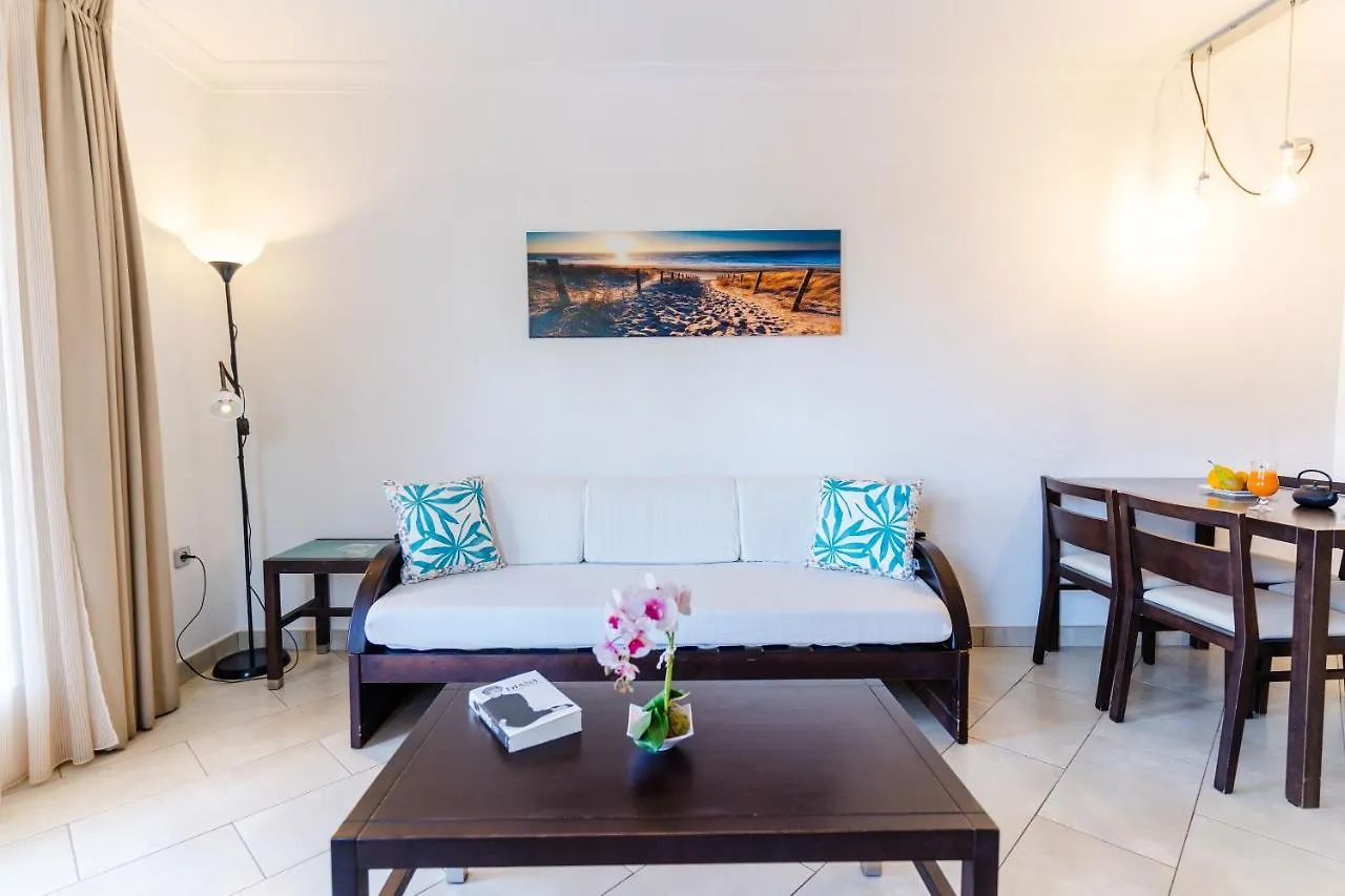 Apartamentos Royal Life Mahón Aparthotel