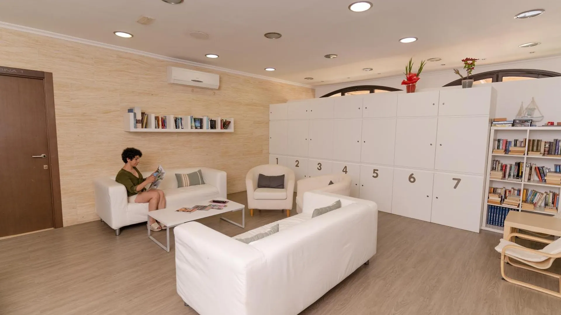 Apartamentos Royal Life Mahón Aparthotel