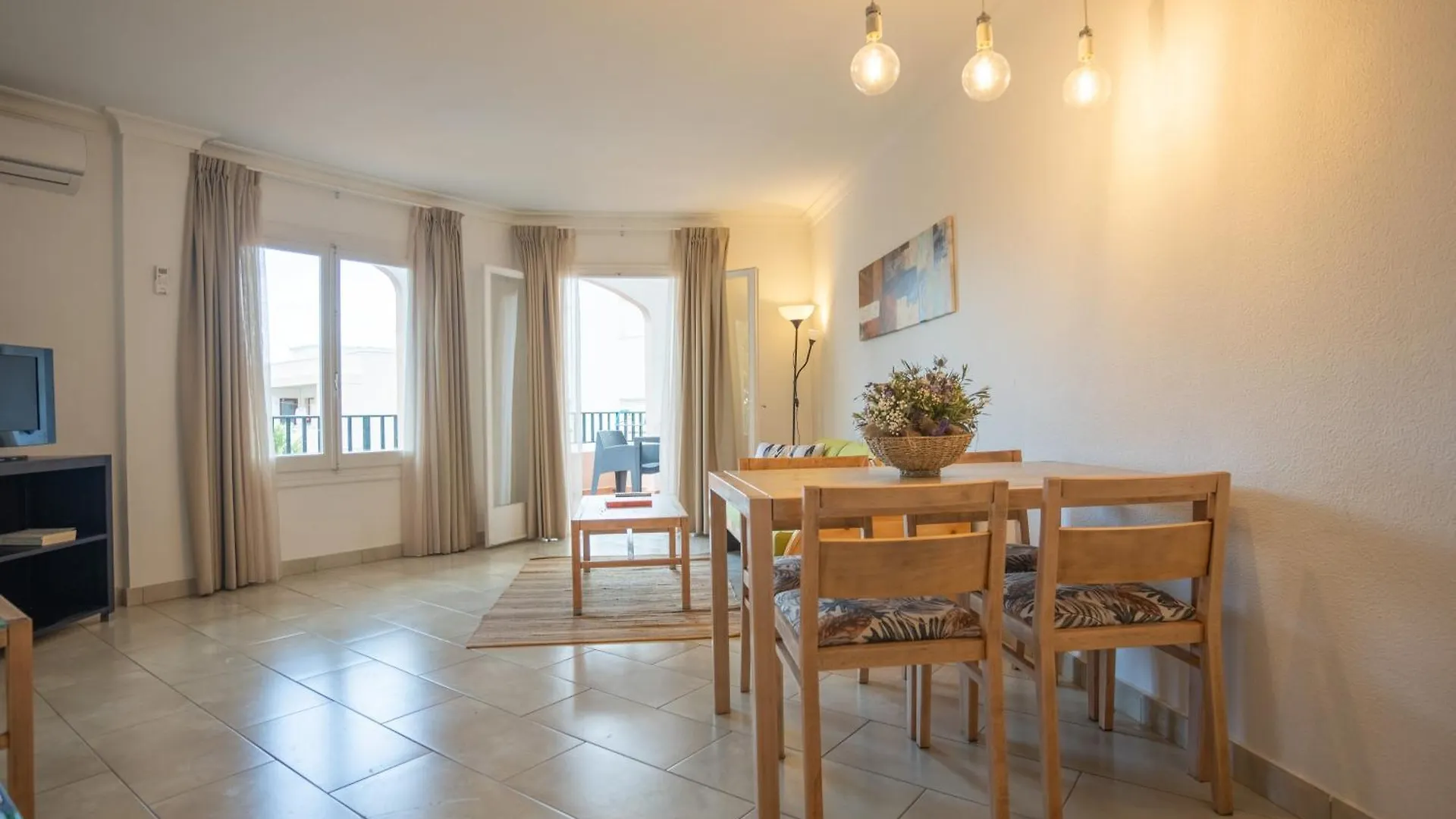 Apartamentos Royal Life Mahón