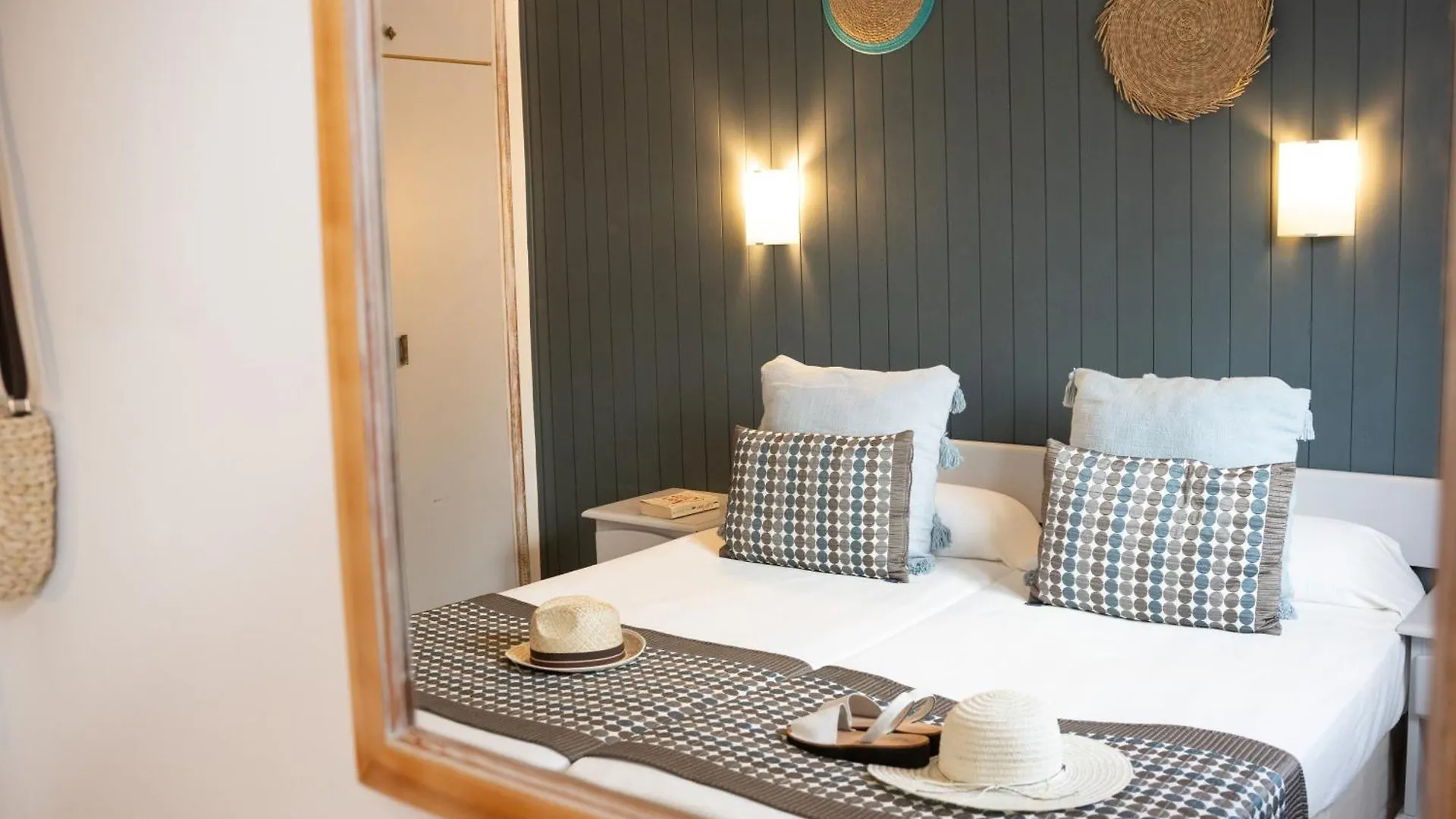 Apartamentos Royal Life Maó