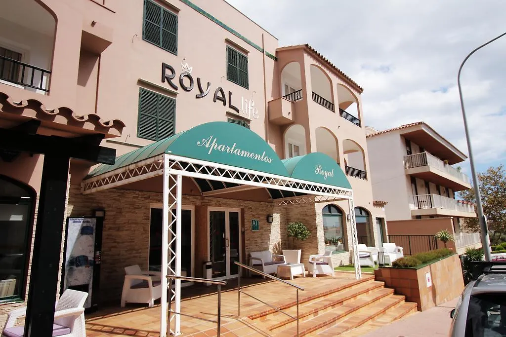 Apartamentos Royal Life Maó Aparthotel
